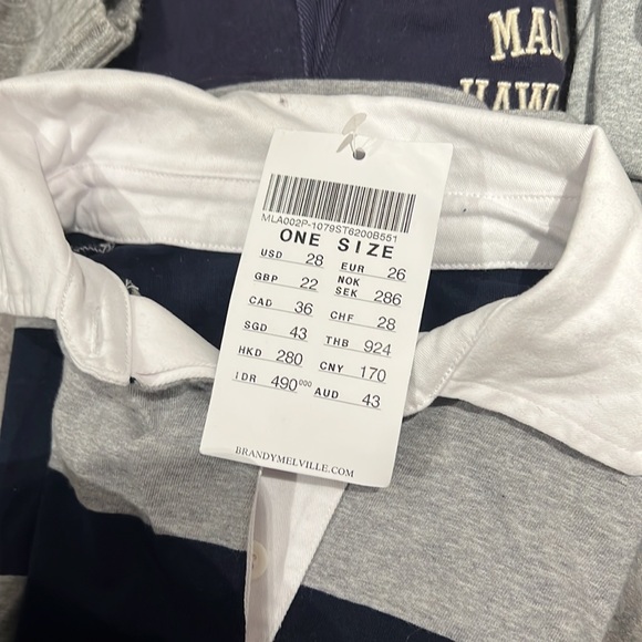 A Brandy Melville Wardrobe 23 pieces - Picture 5 of 7